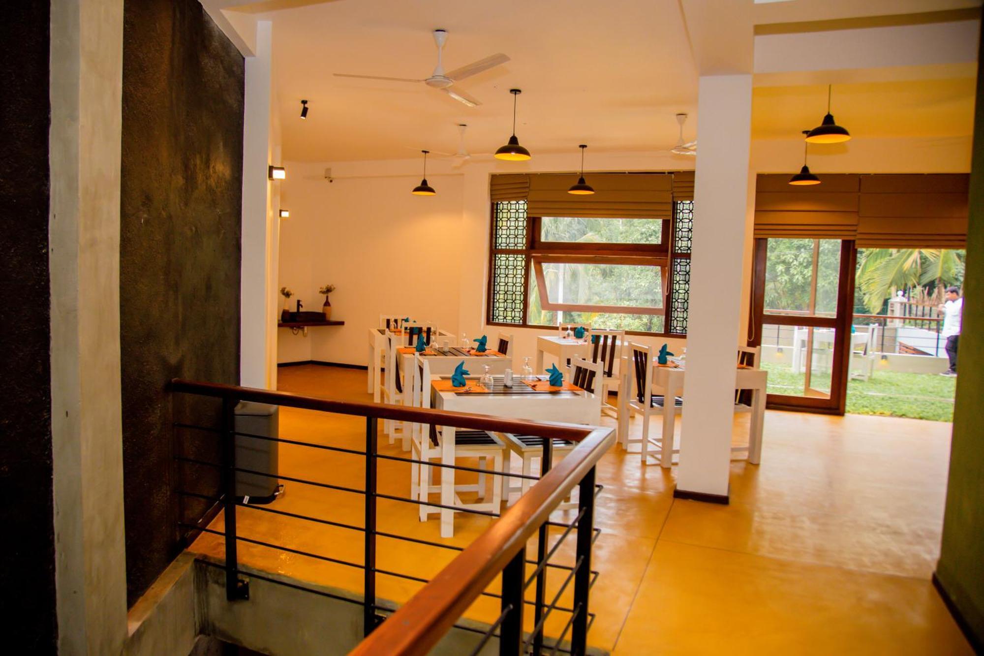 Hiriketiya Beach Hostels Dikwella Extérieur photo